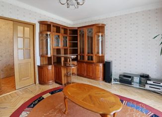Продается 3-комнатная квартира, 81 м2, Санкт-Петербург, улица Крупской, 15, улица Крупской