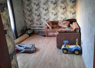 Продаю 2-ком. квартиру, 40.2 м2, село Карамышево, Молодёжная улица, 14