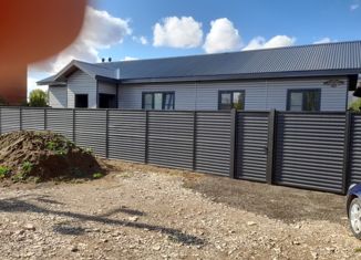 Продаю дом, 120 м2, посёлок городского типа Нижняя Мактама, улица Некрасова