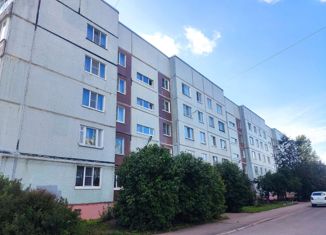 Продаю 3-комнатную квартиру, 63 м2, поселок городского типа Панковка, Индустриальная улица, 5