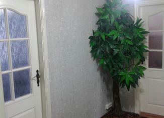 Продаю 3-комнатную квартиру, 63 м2, Курганская область, улица Василия Блюхера, 30