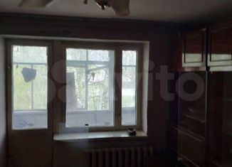 Продаю 2-ком. квартиру, 50.4 м2, Каменка, улица Чернышевского, 29