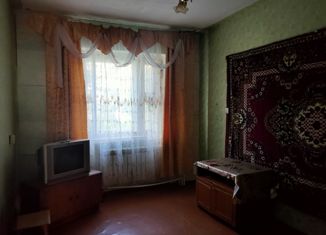 Продажа 2-ком. квартиры, 56 м2, поселок городского типа Сеймчан, Промышленная улица, 24