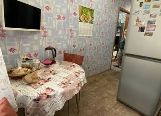 Продаю 2-ком. квартиру, 42.3 м2, Лесосибирск, улица 40 лет Октября, 10