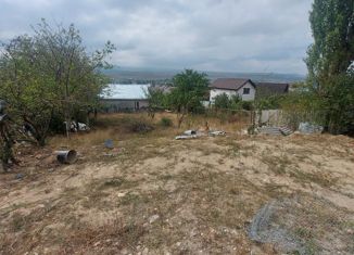 Продается земельный участок, 4 сот., поселок Нежинский, улица 3-я Линия