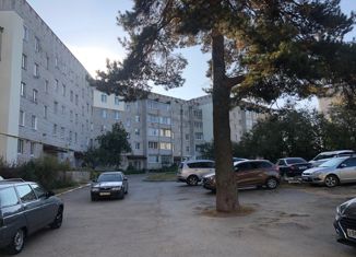 Трехкомнатная квартира на продажу, 65.8 м2, Кольчугино, улица Веденеева, 2А