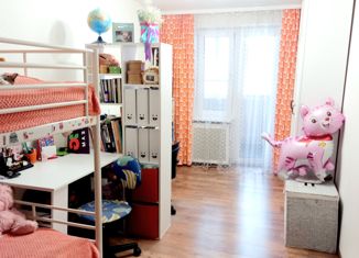Продажа трехкомнатной квартиры, 61 м2, Нижний Новгород, улица Сергея Акимова, 27, метро Стрелка