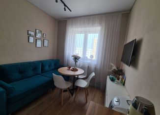 Продаю 2-ком. квартиру, 58 м2, Челябинск, улица Агалакова, 64, ЖК Ленинские высотки