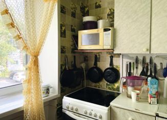 Продаю 2-комнатную квартиру, 44.2 м2, Вологда, улица Дзержинского, 31, 6-й микрорайон