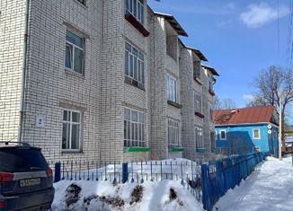 Продаю 4-ком. квартиру, 85.4 м2, Великий Устюг, улица Мира, 2
