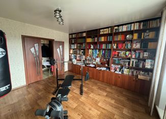 Продажа четырехкомнатной квартиры, 79.3 м2, Кемеровская область, проспект Мира, 6
