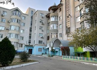 Продам двухкомнатную квартиру, 73.3 м2, Элиста, 2-й микрорайон, 40, 2-й микрорайон