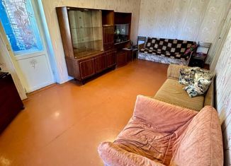Продажа 2-комнатной квартиры, 40 м2, Великие Луки, проспект Гагарина, 40к2