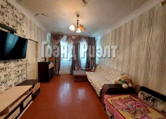 Продается 2-комнатная квартира, 47.2 м2, Невинномысск, улица Чайковского, 10Б