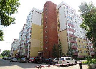 Продам 3-комнатную квартиру, 82 м2, Кировская область, Московская улица, 107к1