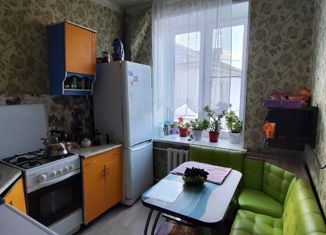 Продам 2-комнатную квартиру, 45 м2, Южноуральск, улица Ленина, 36