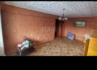 Продаю 4-ком. квартиру, 58.7 м2, Дятьково, улица Качалова, 9