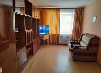 Продается 2-ком. квартира, 52 м2, поселок городского типа Промышленная, улица Тельмана, 12