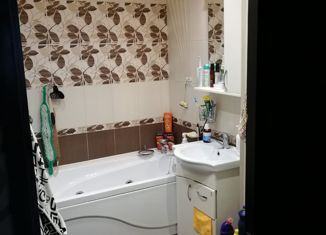 Продается 4-комнатная квартира, 60 м2, Берёзовский, Комсомольский бульвар, 3