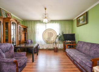 Продам 3-ком. квартиру, 66 м2, Красноярский край, улица Вейнбаума, 38/31