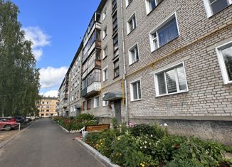 3-ком. квартира на продажу, 58 м2, Киров, улица Аэропорт, 2