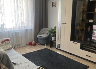 Продается 2-ком. квартира, 46.8 м2, поселок городского типа Стройкерамика, улица Петра Монастырского, 3