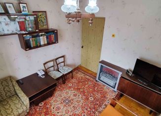 Продается 2-комнатная квартира, 42.8 м2, Москва, Кутузовский проезд, 4к3, Кутузовский проезд