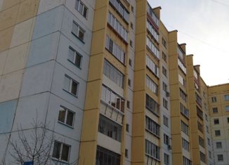 Продаю 1-комнатную квартиру, 41 м2, Челябинск, улица Салавата Юлаева, 24
