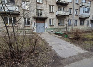 Продается 2-комнатная квартира, 44 м2, Сосновый Бор, Комсомольская улица, 6