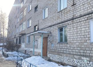 Трехкомнатная квартира на продажу, 64 м2, Хакасия, улица Дзержинского, 6