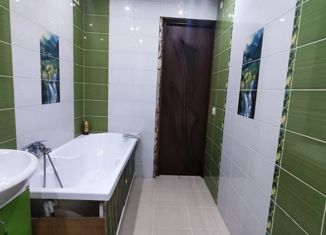 Продажа 3-ком. квартиры, 67 м2, деревня Ущицы, Молодёжная улица, 6