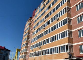 Продаю 3-ком. квартиру, 45.5 м2, Большой Камень, улица Блюхера, 10