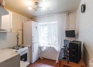 Продам двухкомнатную квартиру, 39.3 м2, Омск, улица Серова, 6А