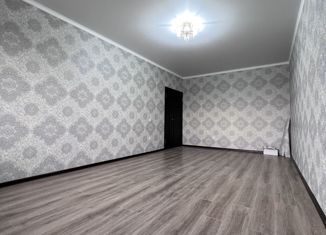 Продаю однокомнатную квартиру, 36 м2, Краснодар, улица Цезаря Куникова, 24к3, ЖК Времена Года 3