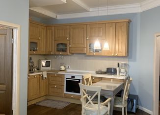 Трехкомнатная квартира на продажу, 82 м2, Москва, улица Врубеля, 8, улица Врубеля