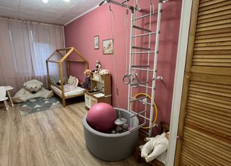 Продам трехкомнатную квартиру, 57.6 м2, Зеленоград, улица Крупской, 2