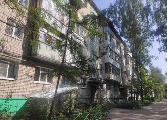 Продается двухкомнатная квартира, 44 м2, Дзержинск, улица Ульянова, 18