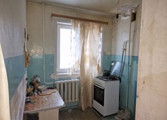 Продажа 2-комнатной квартиры, 43 м2, Кировград, Кировградская улица, 5