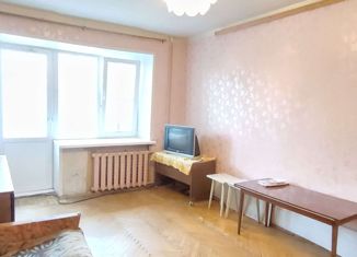 Продам 2-ком. квартиру, 45 м2, Александров, Октябрьская улица, 10