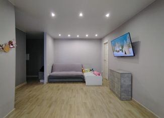 Продажа 2-комнатной квартиры, 42.9 м2, Канск, улица 40 лет Октября, 64