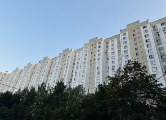 Продажа 3-ком. квартиры, 75 м2, Москва, Митинская улица, 44, метро Митино