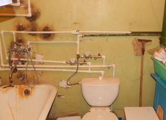 Продажа 3-ком. квартиры, 55 м2, Асбест, Садовая улица, 34