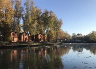 Продаю участок, 13.66 сот., коттеджный посёлок Великие Озёра, коттеджный посёлок Великие Озёра, 30