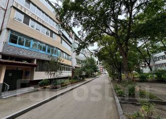 Продажа 2-ком. квартиры, 51.8 м2, Уссурийск, улица Дзержинского, 52