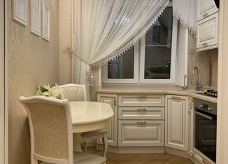 Трехкомнатная квартира на продажу, 52 м2, Москва, улица Кашёнкин Луг, 5, улица Кашёнкин Луг