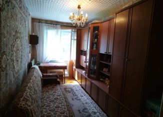 Продается трехкомнатная квартира, 57.5 м2, Ленинградская область, Комсомольская улица, 2