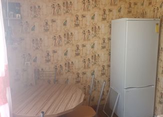 Продажа двухкомнатной квартиры, 49 м2, посёлок городского типа Хомутовка, Октябрьская улица, 19Б