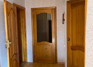 Продам 2-комнатную квартиру, 52 м2, станица Ленинградская, улица Чернышевского, 152