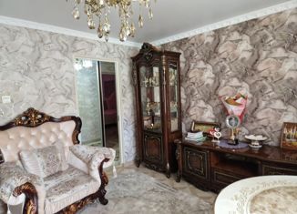 Продаю 2-комнатную квартиру, 49.7 м2, Карачаевск, улица Ленина, 53