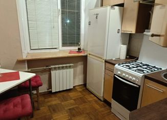 Сдам трехкомнатную квартиру, 57 м2, Тула, улица Марата, 166